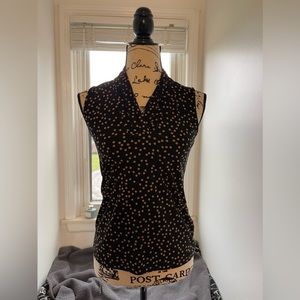 Anne Klein Boise. Pre-owned black with tan dots. No defects